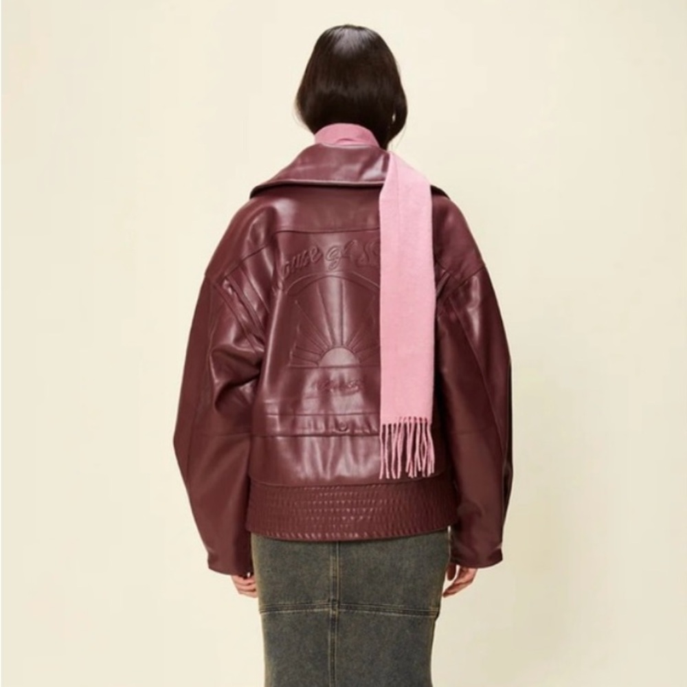 House of Sunny Woman’s “The Hybrid Jacket” Coat Sz XS
Burgundy Red Vegan Leather
